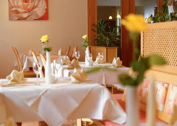 מלון Restaurant Talblick 3*